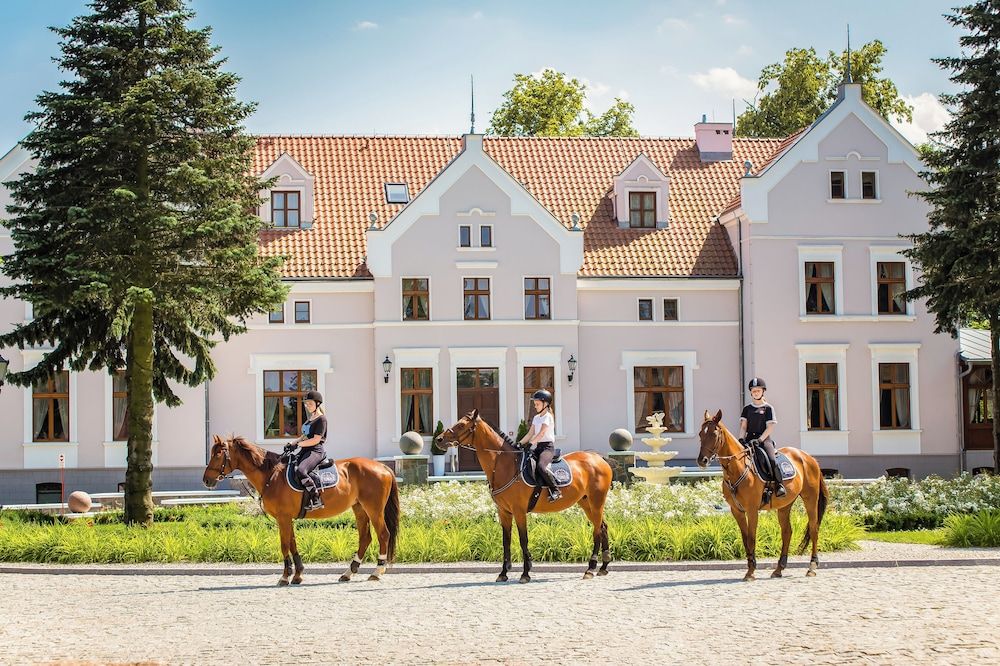 Pałac Mortęgi Hotel Spa.