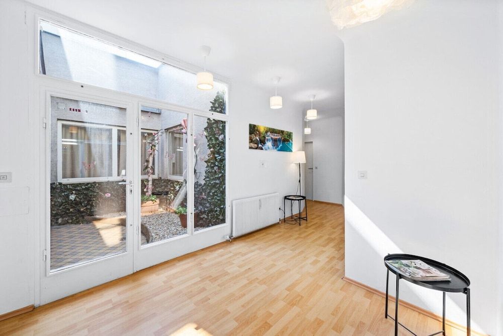 Arbio I Flora Collection