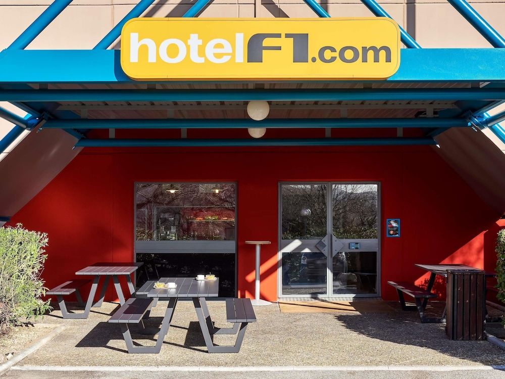 hotelF1 Lyon Sud Oullins