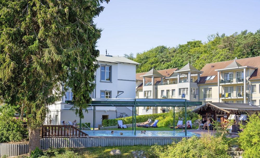 Ostseehotel Villen Im Park - ein Rovell Hotel.
