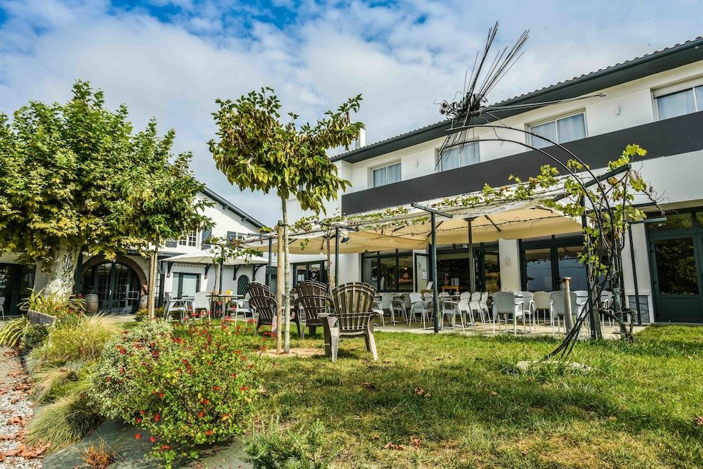 Hotel Gnac E Pause