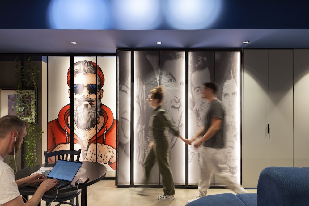 COEO POD HOSTEL
