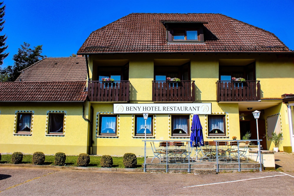 Beny Hotel Restaurant