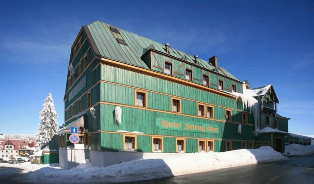 Hotel Zelený Dům