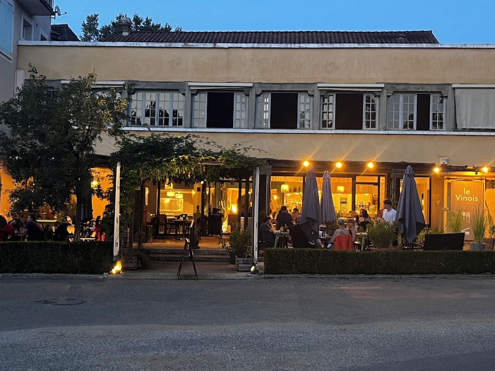 Hotel Restaurant Le Vinois.
