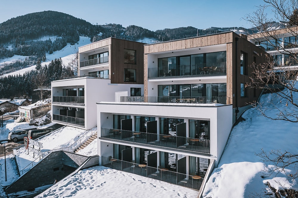 Nikolaus by AvenidA Zell am See