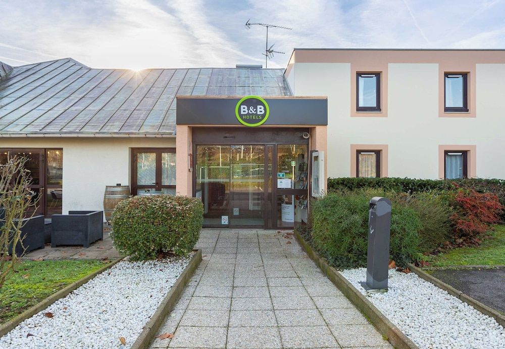 B&B HOTEL Blois Nord Vallee Maillard
