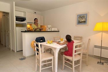 6-Personen Ferienwohnung Six Fours Aryana