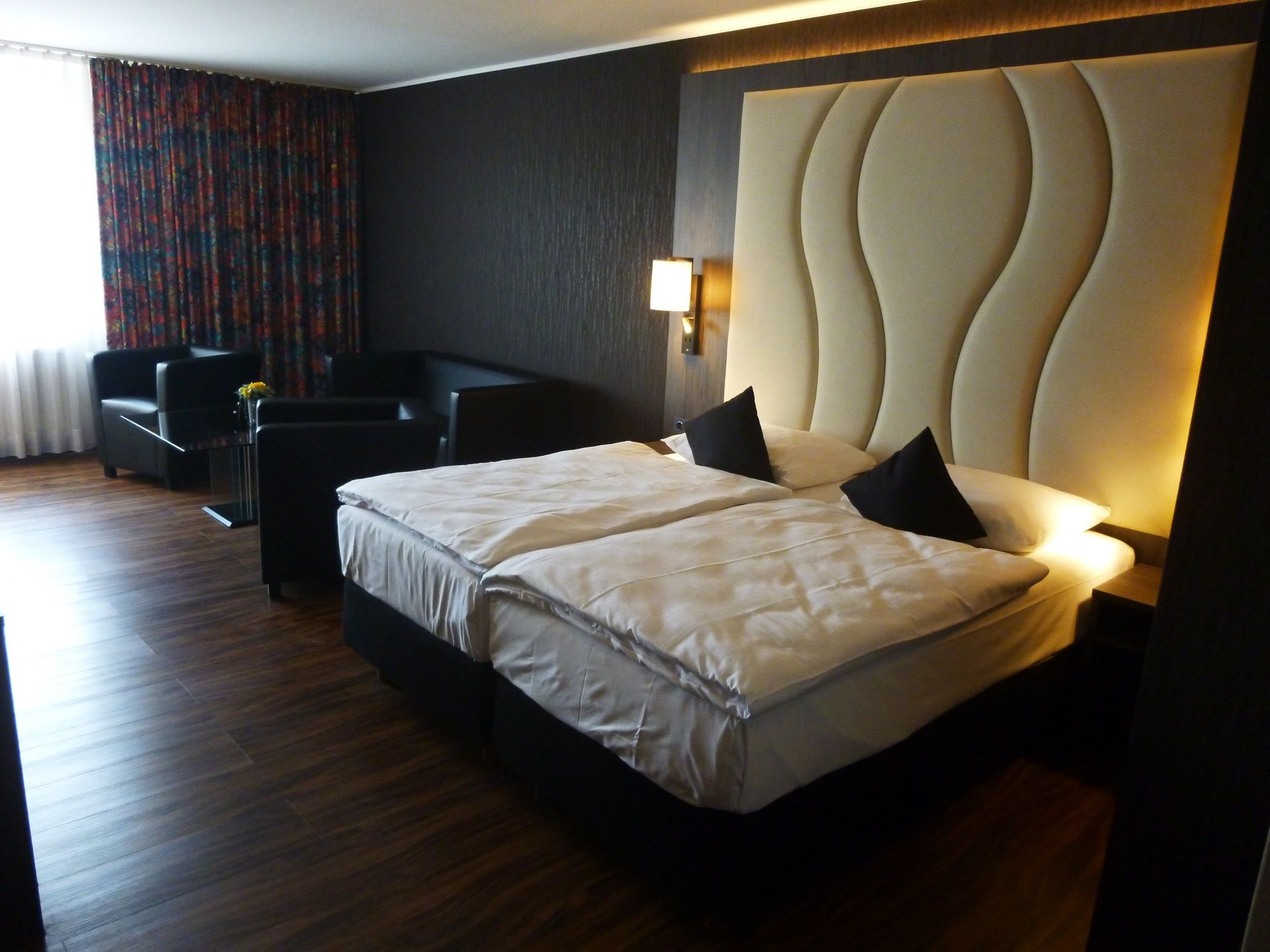 Best Western Plaza Hotel Grevenbroich <br/>66.67 ew <br/> <a href='http://vakantieoplossing.nl/outpage/?id=c8639b32a1d4353f39dc3fbced5affc1' target='_blank'>View Details</a>