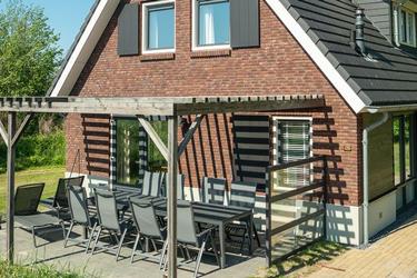 10-persoons bungalow 10L