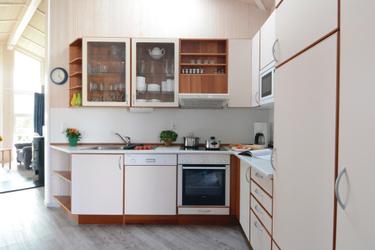 12-person group accommodation DSH605