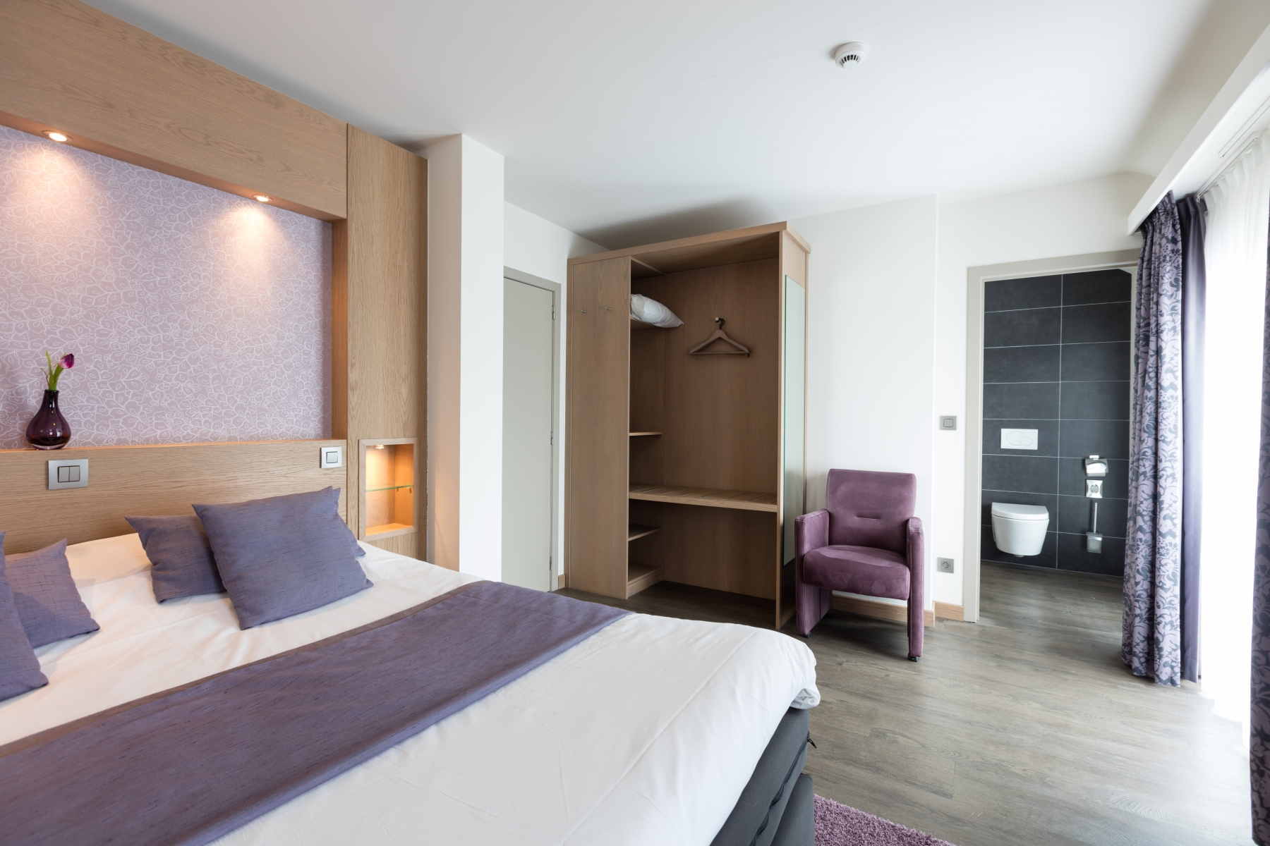 Hotel - La Grande Cure <br/>83.33 ew <br/> <a href='http://vakantieoplossing.nl/outpage/?id=1a8d4632f839393bd2b7cfe1a6ac9a53' target='_blank'>View Details</a>