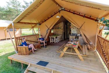 4-Personen Möbliertes Zelt LODGE (max 4 adults)