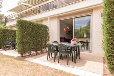 5-Personen Ferienwohnung (max 4 adults) Studio Standard-Eco Gardenview S1Y15IS