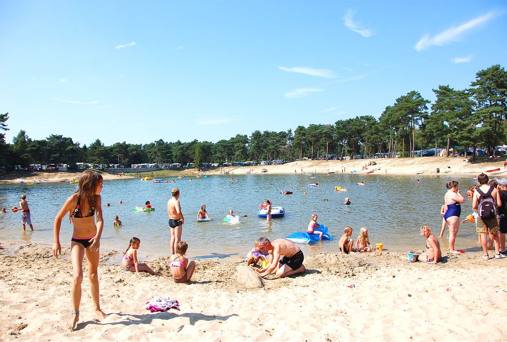 maak je geïrriteerd lichtgewicht Fonetiek Oostappen park Blauwe Meer in Lommel - de beste promo's!