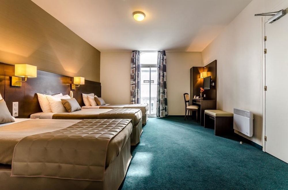 Hôtel Croix des Bretons Lourdes Pyrénées