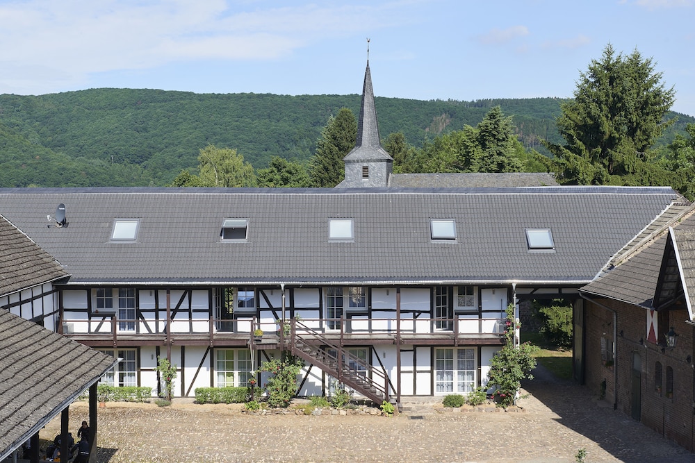 Ferienwohnungen Burg Blens