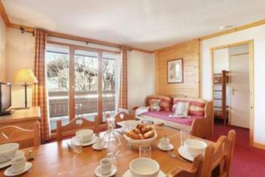 6-person apartment Notre Dame de Bellecombe Le Village