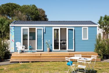 7-Personen Ferienhaus Pleasant mobile home with terrace near a beautiful old village