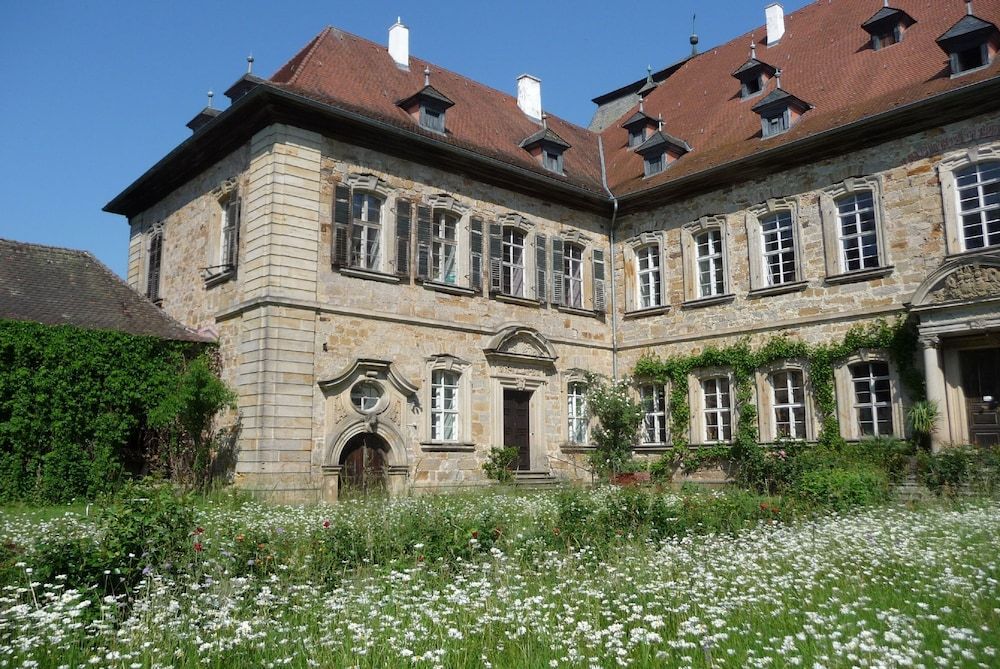 Ferienzimmer im Schloss Burgpreppach.