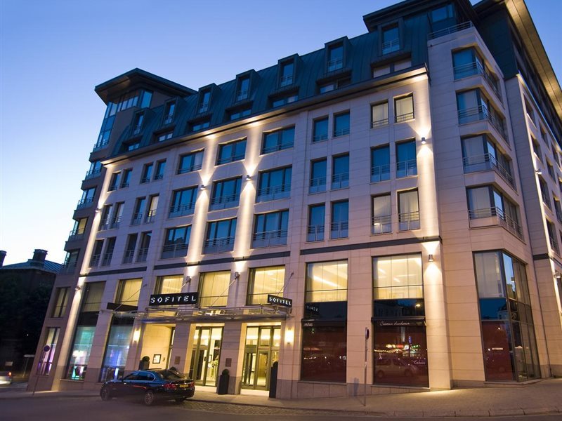 Sofitel Brussels Europe <br/>137.78 ew <br/> <a href='http://vakantieoplossing.nl/outpage/?id=677ce4e2cb50fe681eb6cce9ecc9c3eb' target='_blank'>View Details</a>