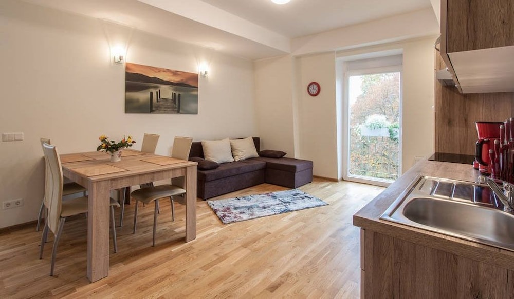 Park Villa Apartments