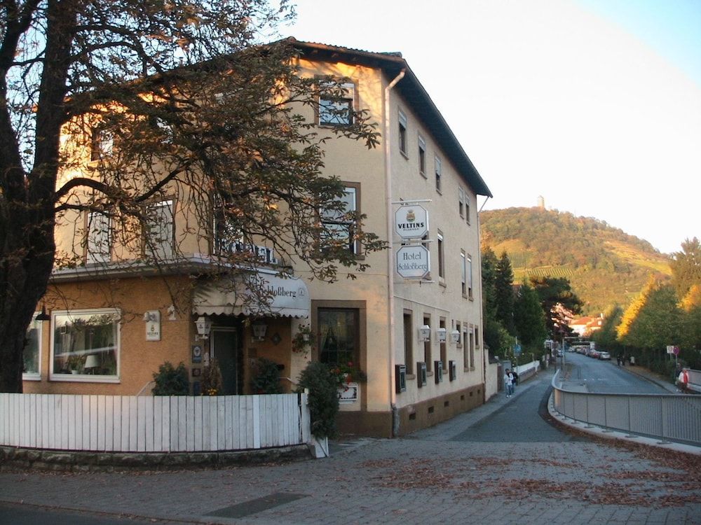 Schlossberg.