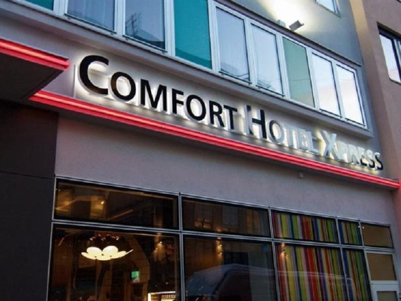 Comfort Hotel Xpress Youngstorget <br/>61.35 ew <br/> <a href='http://vakantieoplossing.nl/outpage/?id=dda132e95bf5e14aa5a565740a65882f' target='_blank'>View Details</a>