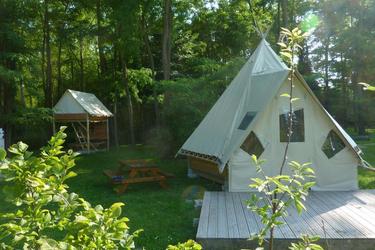 4-Personen Möbliertes Zelt Tipi tent per night