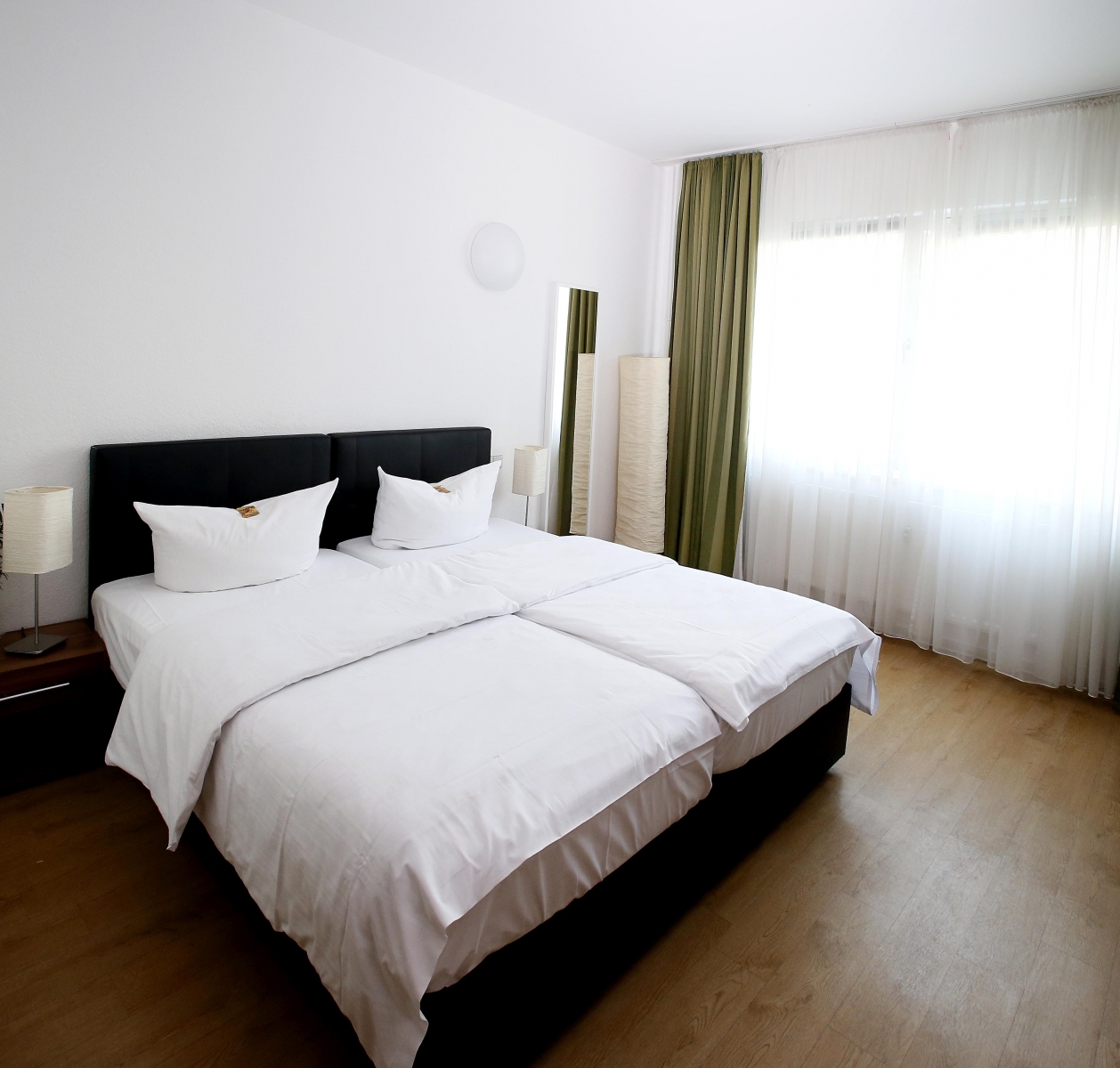 Hotel Lützow <br/>53.92 ew <br/> <a href='http://vakantieoplossing.nl/outpage/?id=9f1a4597987bcd00bf3908834a1ca6ae' target='_blank'>View Details</a>