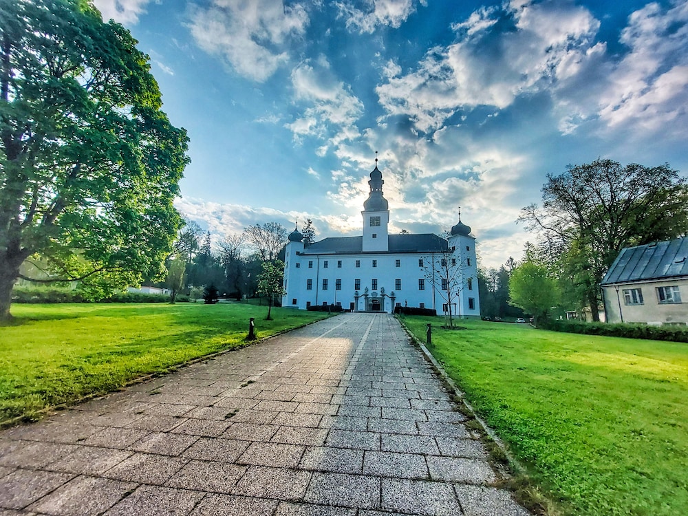 Chateau T?eš?