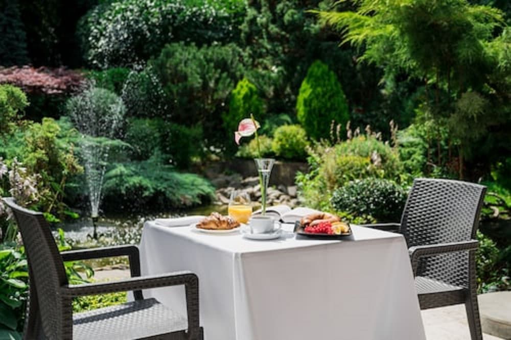 Booking Hotel & Spa.