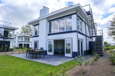 8-Personen Villa Meerzicht