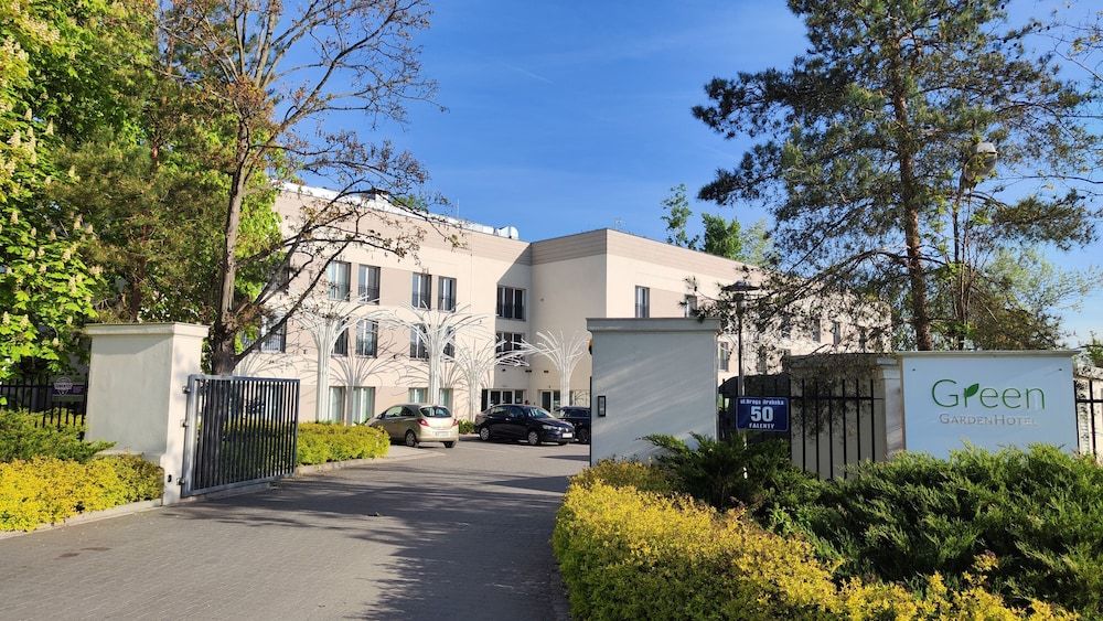 Green Garden Hotel
