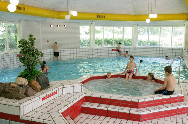 Bespaar op uw vakantie bij Molecaten | Samen genieten Pinksteren bij Molecaten campings & vakantieparken. Boek online!
