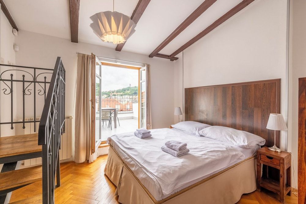 Janá?kovo náb?eží - Riverside Residence