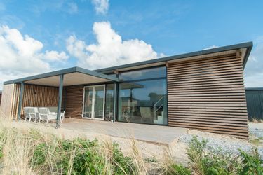 6-Personen Ferienhaus Great lodge with combi-microwave, near the beach