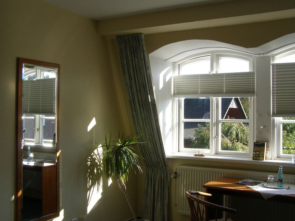 Faehrhaus Niederkleveez.