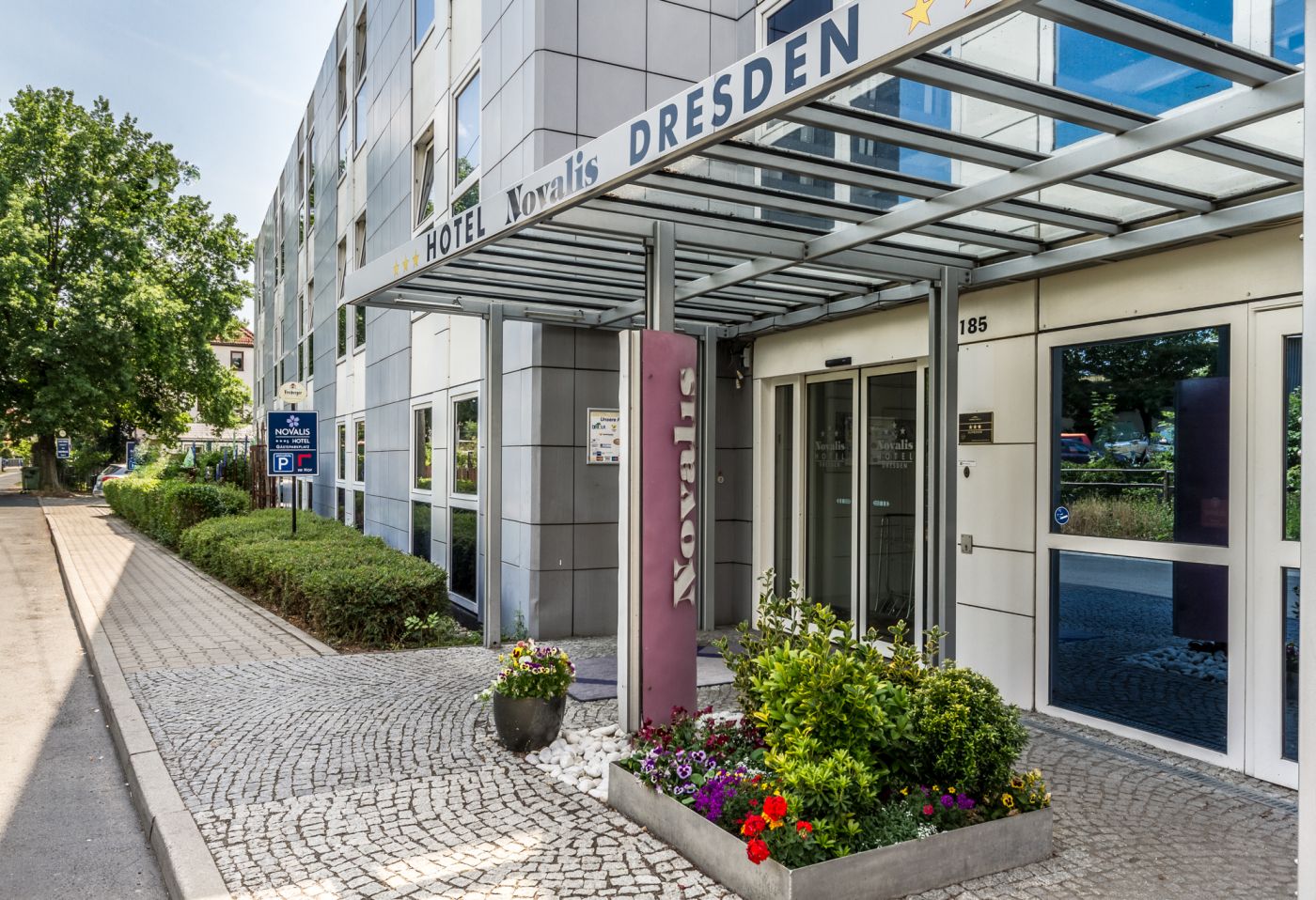 Hotel Novalis Dresden <br/>35.55 ew <br/> <a href='http://vakantieoplossing.nl/outpage/?id=65d11d15babafeec31b37d484cb82dfc' target='_blank'>View Details</a>