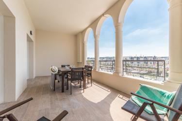 8-Personen Ferienwohnung - 3 bedrooms - Terrace - Port view - Harbor buildings