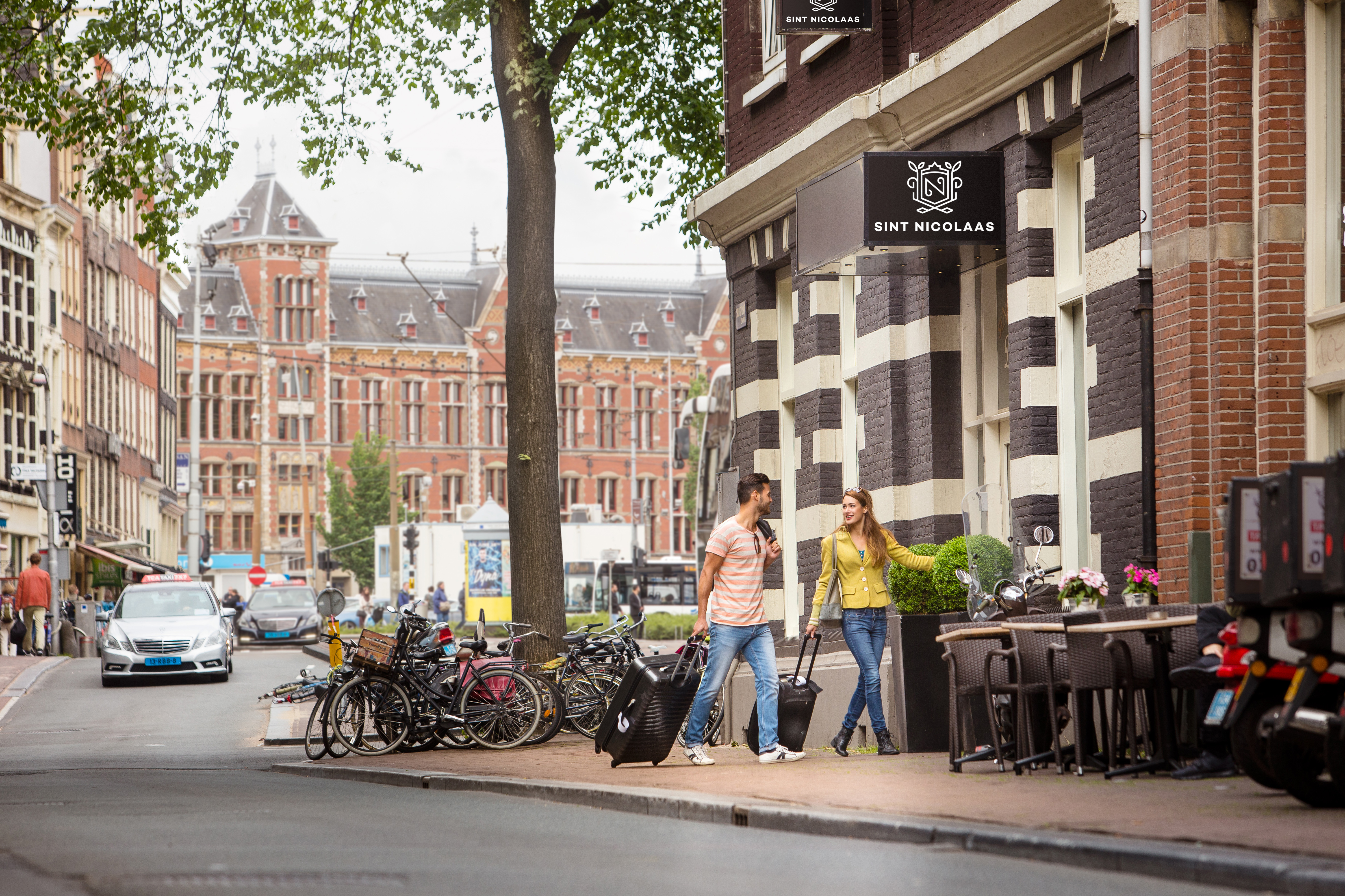 Hotel Sint Nicolaas <br/>85.00 ew <br/> <a href='http://vakantieoplossing.nl/outpage/?id=837c385dd01811b28267a1aa9ce1140a' target='_blank'>View Details</a>
