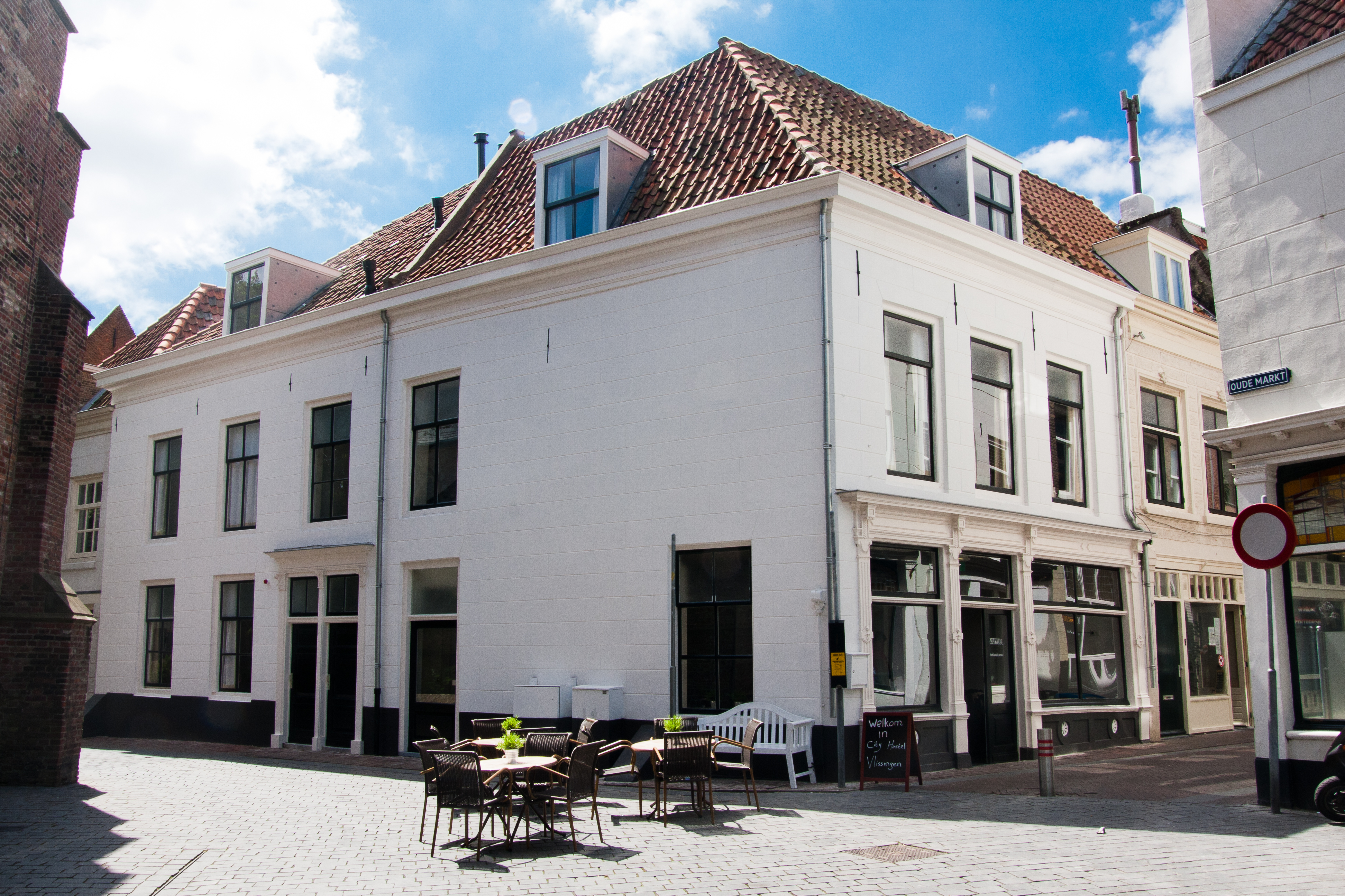 City Hostel Vlissingen <br/>66.75 ew <br/> <a href='http://vakantieoplossing.nl/outpage/?id=341781c057bad936b4a7259a88e055b3' target='_blank'>View Details</a>