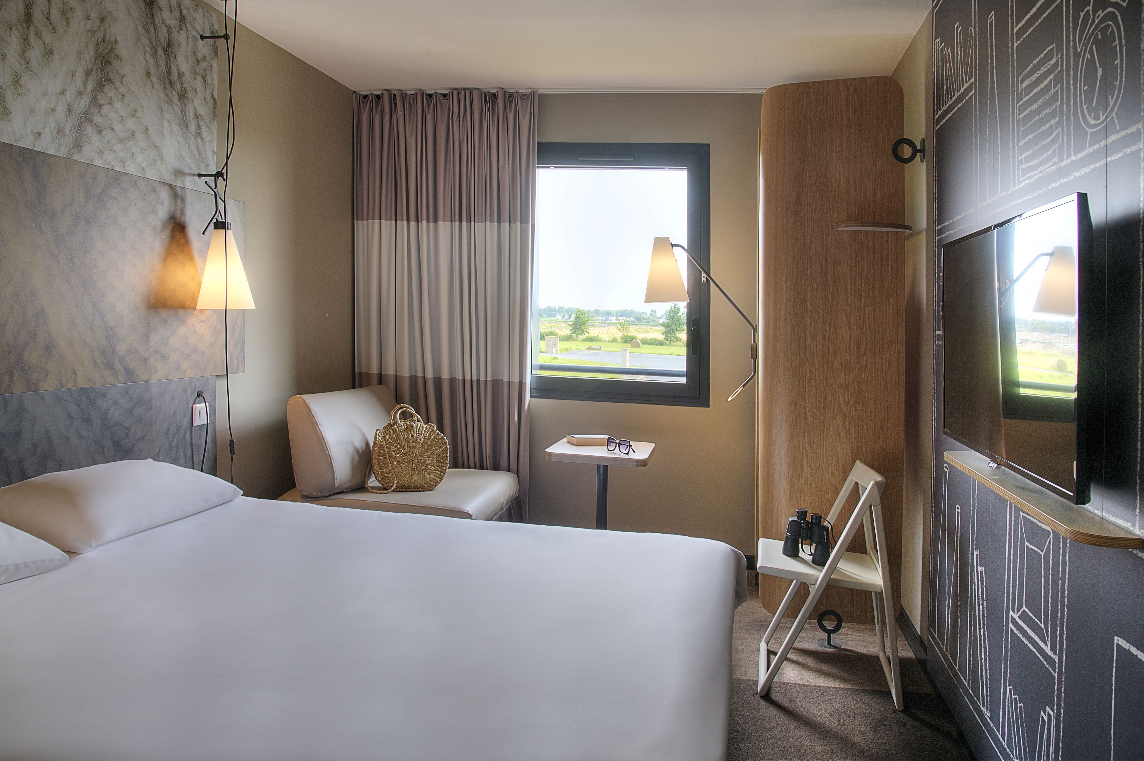 Ibis Pontorson Baie Du Mont Saint Michel.