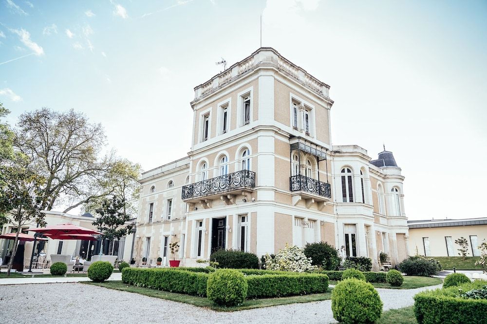 Château du Clos de la Ribaudière.