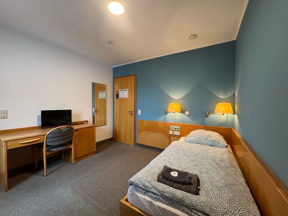 AR Airport Hotel Rüsselheim.