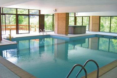 6-persoons bungalow Spacious apartment with a view near the slopes of Valloire