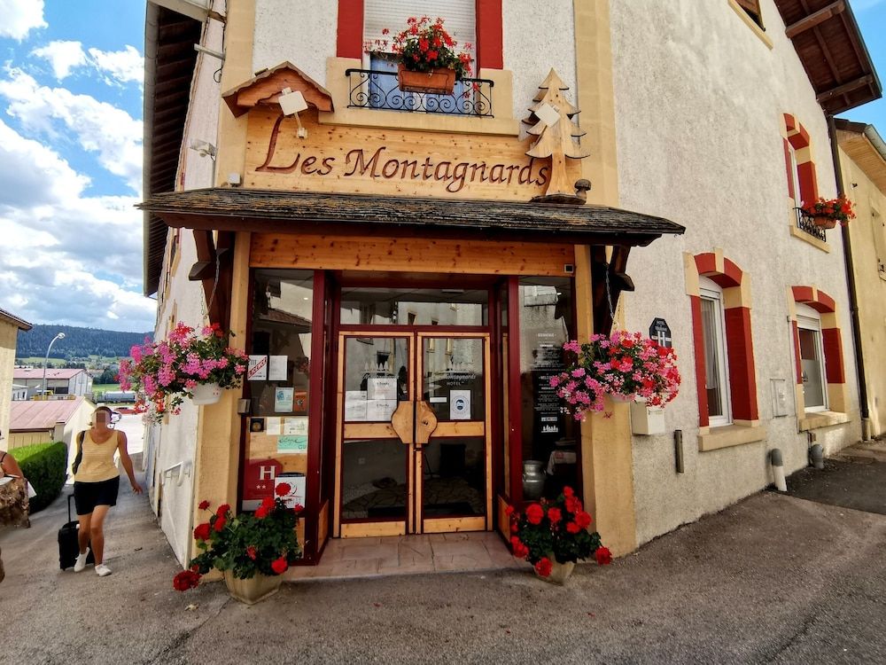Hotel Les Montagnards.