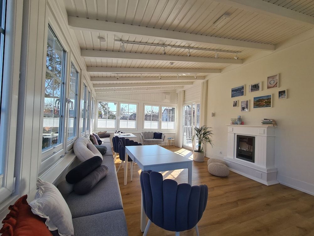 Maly Sopot Boutique.