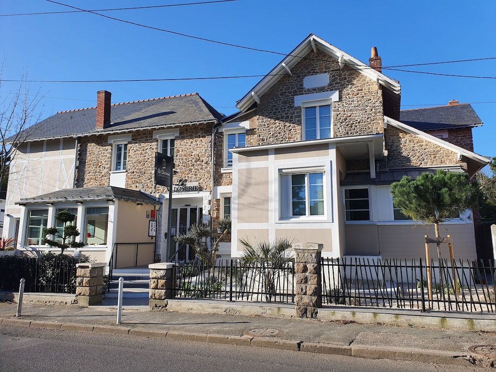 Logis Hotel La Closerie.