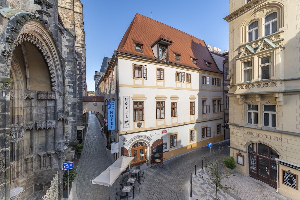 Hotel ?erný Slon